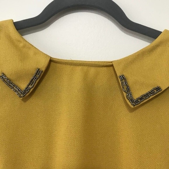 Esley yellow blouse long sleeve pleated on the back w/ beaded collar top size S - Picture 6 of 10